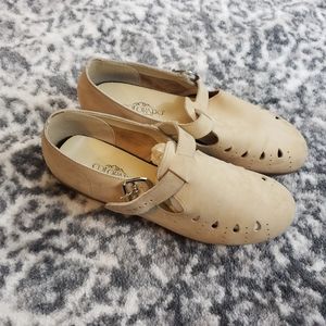 Mary jane shoes size 10